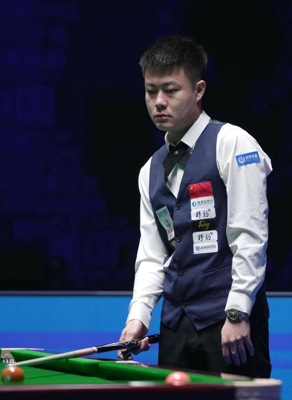 与他们在足 与他们在足